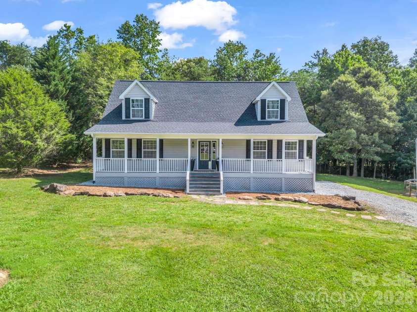 271 Collinsville Road, Columbus, NC 28722.  MLS# CAR4391485, YatesRealty ID 33858. 