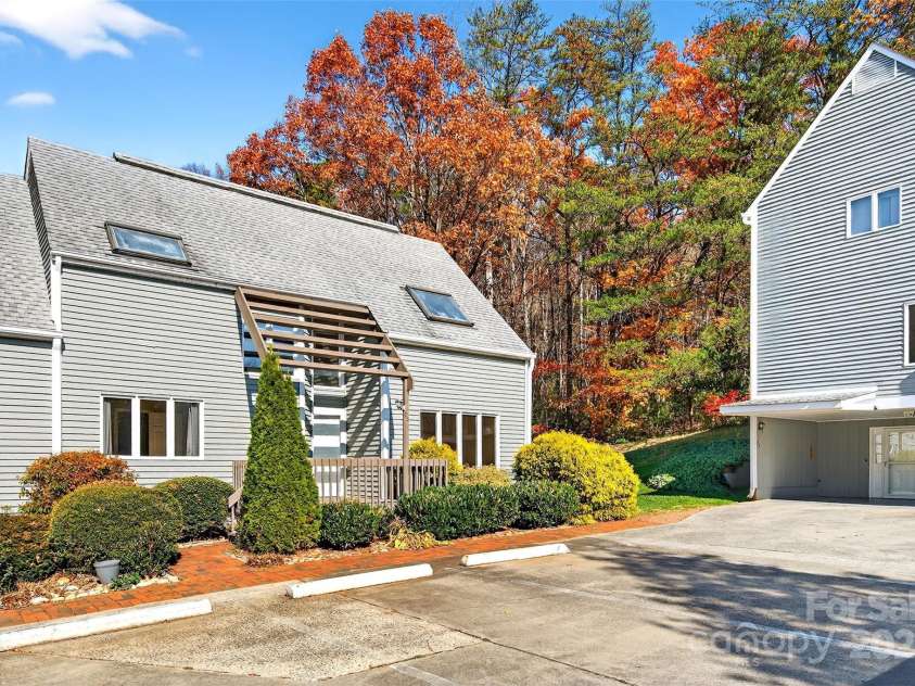 3B Lynx Drive, Black Mountain, NC 28711.  MLS# CAR4292052, YatesRealty ID 33858. End unit surrounded by nature
