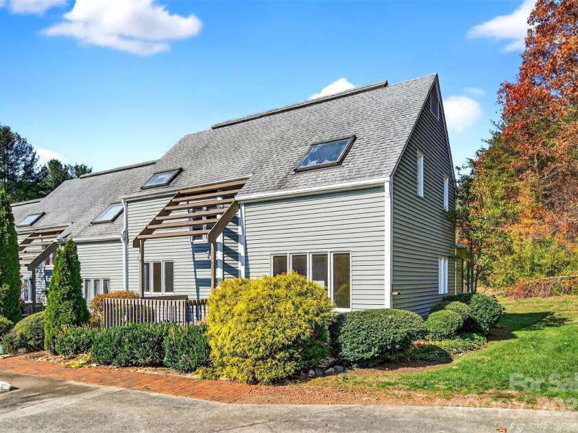 3B Lynx Drive, Black Mountain, NC 28711.  MLS# CAR4292052, YatesRealty ID 33858. End unit surrounded by nature