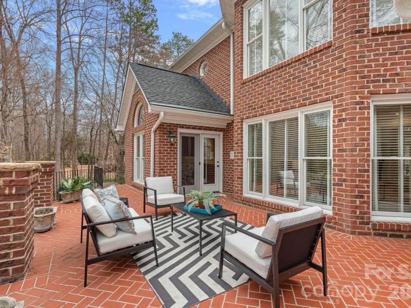 1317 Longleaf Court, Matthews, NC 28104.  MLS# CAR4349389, YatesRealty ID 3386. 