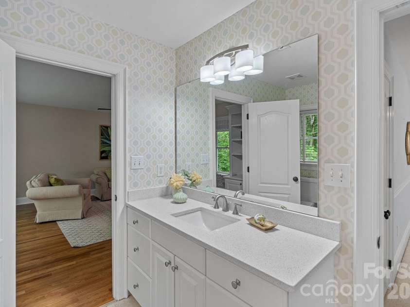 1317 Longleaf Court, Matthews, NC 28104.  MLS# CAR4349389, YatesRealty ID 3386. 
