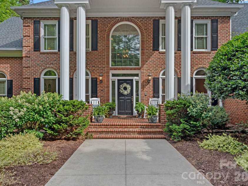 1317 Longleaf Court, Matthews, NC 28104.  MLS# CAR4349389, YatesRealty ID 3386. 