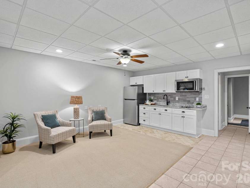 1317 Longleaf Court, Matthews, NC 28104.  MLS# CAR4349389, YatesRealty ID 3386. Basement 2nd Kitchen
