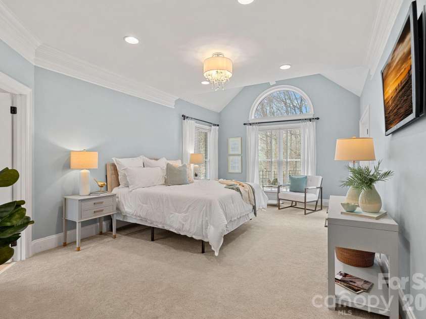 1317 Longleaf Court, Matthews, NC 28104.  MLS# CAR4349389, YatesRealty ID 3386. Main Level Primary Bedroom