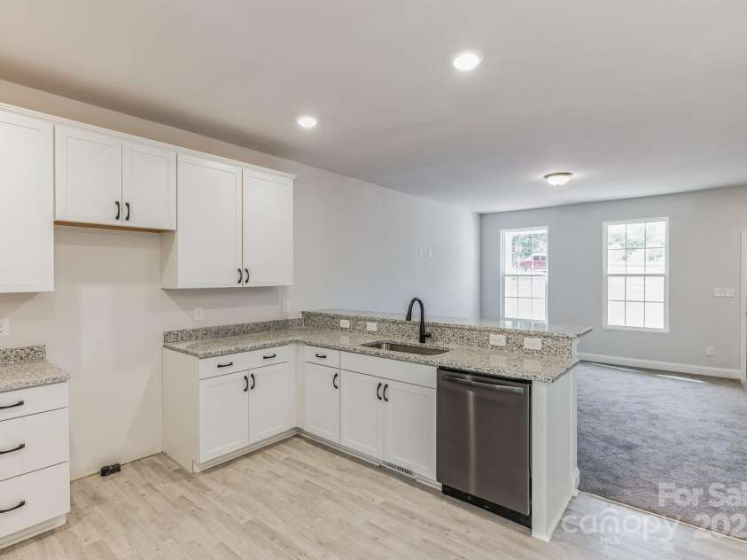 315 Settlemyre Road, Morganton, NC 28655.  MLS# CAR4233163, YatesRealty ID 3386. 