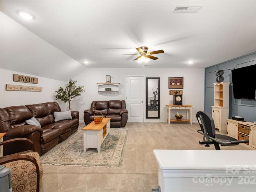 5351 Pembrey Drive, Denver, NC 28037.  MLS# CAR4307724, YatesRealty ID 3386. 