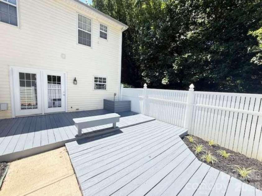 18629 Shawnee Ridge Road, Cornelius, NC 28031.  MLS# CAR4396328, YatesRealty ID 33861. 