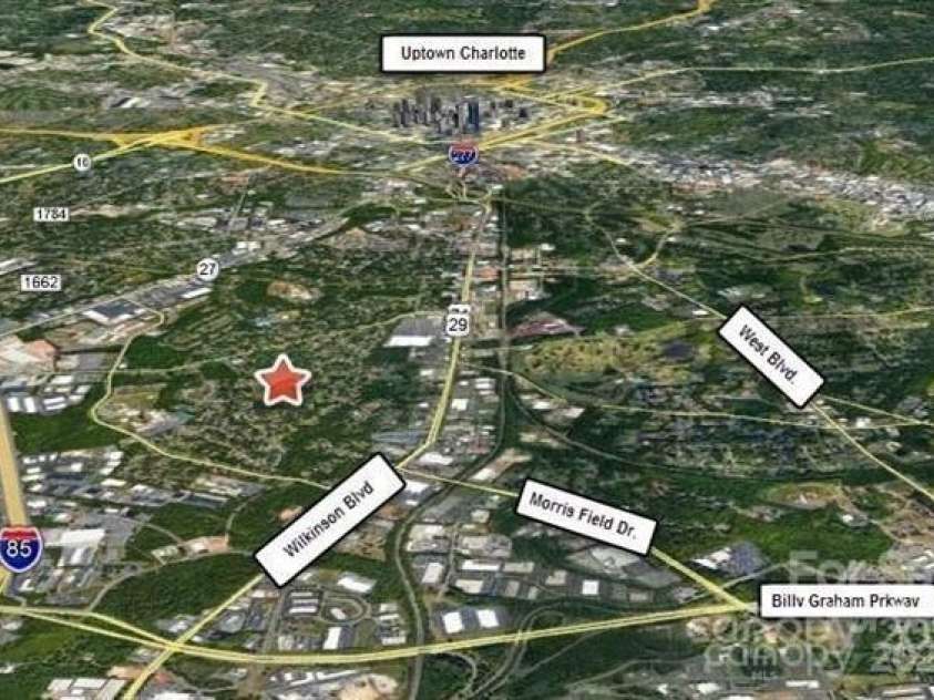 2500 Crispin Avenue, Charlotte, NC 28208.  MLS# CAR4293876, YatesRealty ID 33861. 