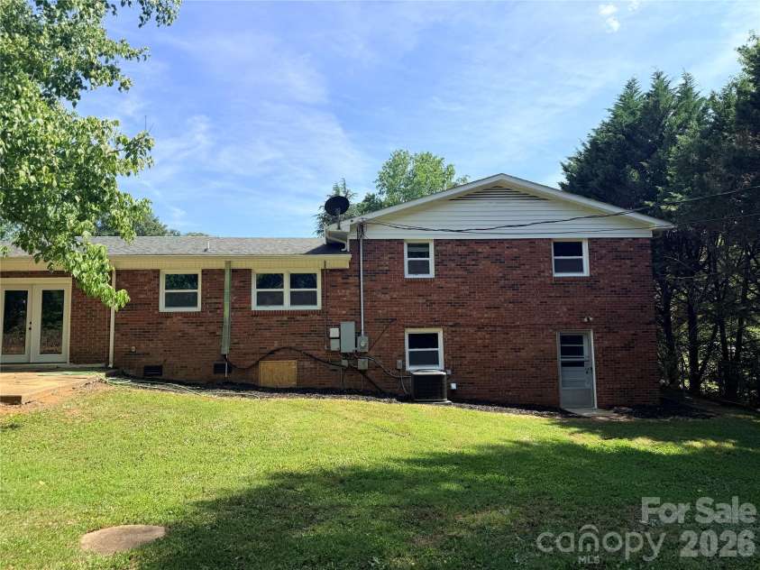 267 Hoopaugh Avenue, Ellenboro, NC 28040.  MLS# CAR4394427, YatesRealty ID 33862. 