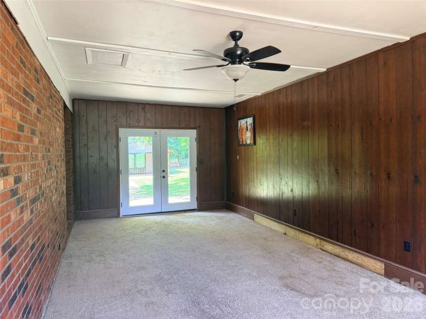 267 Hoopaugh Avenue, Ellenboro, NC 28040.  MLS# CAR4394427, YatesRealty ID 33862. 