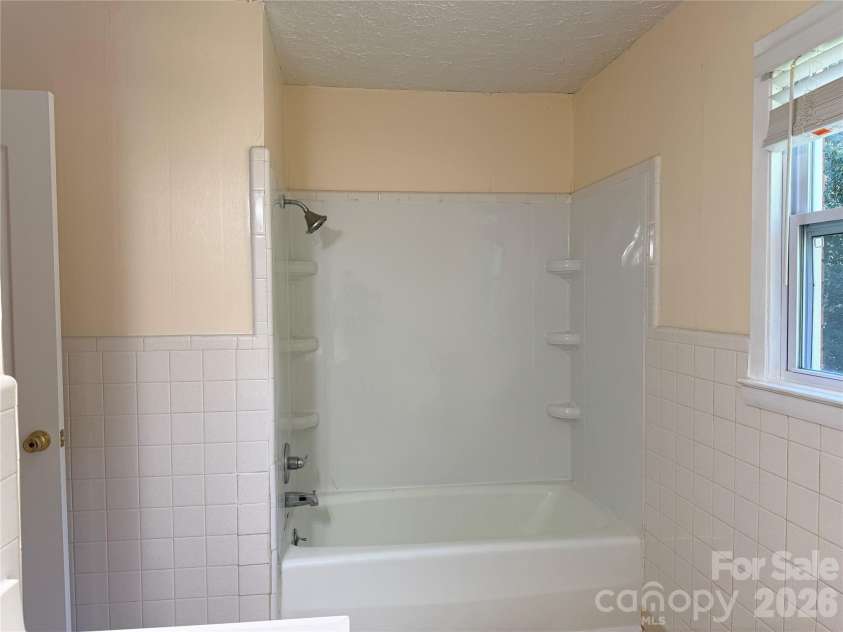 267 Hoopaugh Avenue, Ellenboro, NC 28040.  MLS# CAR4394427, YatesRealty ID 33862. 
