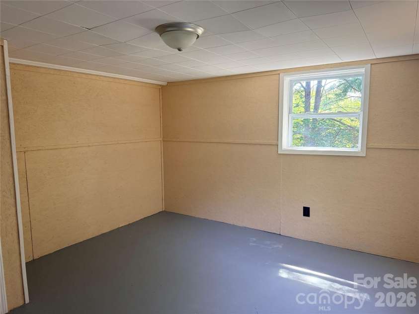 267 Hoopaugh Avenue, Ellenboro, NC 28040.  MLS# CAR4394427, YatesRealty ID 33862. 