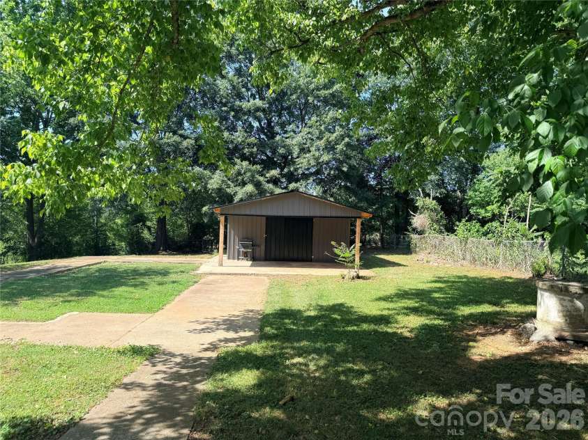 267 Hoopaugh Avenue, Ellenboro, NC 28040.  MLS# CAR4394427, YatesRealty ID 33862. 