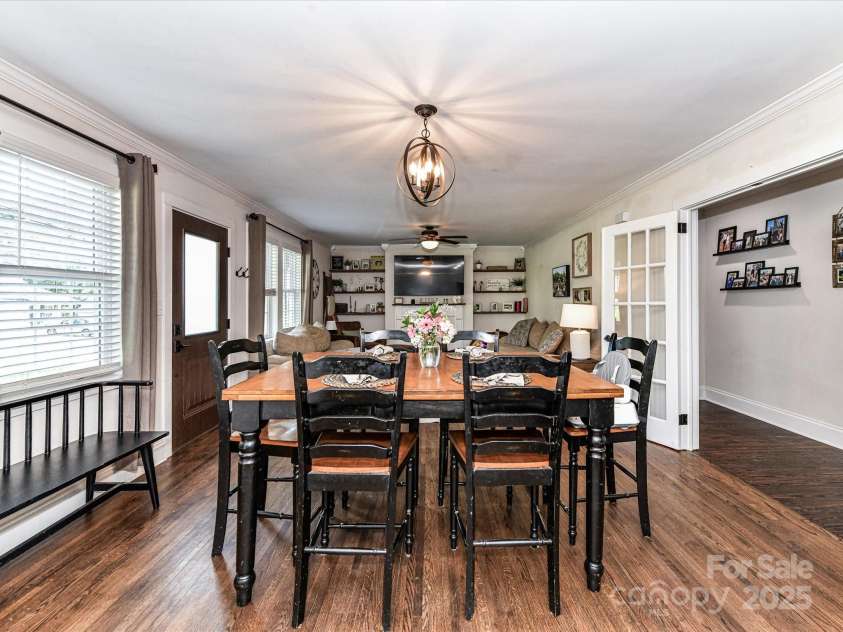 2550 Echerd Street, Kannapolis, NC 28083.  MLS# CAR4290123, YatesRealty ID 33863. Dining Area
