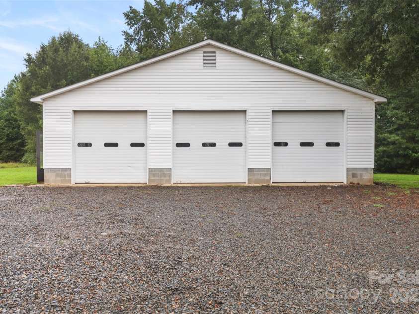 5701 Barrier Road, Concord, NC 28025.  MLS# CAR4291749, YatesRealty ID 33864. 