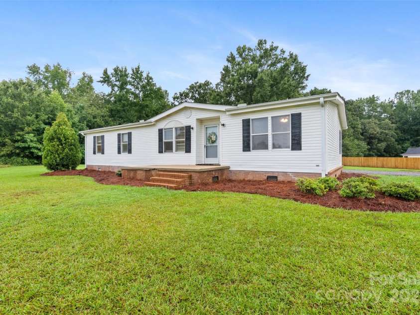 5701 Barrier Road, Concord, NC 28025.  MLS# CAR4291749, YatesRealty ID 33864. 