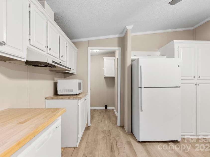 5701 Barrier Road, Concord, NC 28025.  MLS# CAR4291749, YatesRealty ID 33864. 