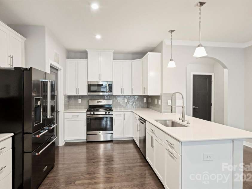 6611 Winterfell Court, Charlotte, NC 28210.  MLS# CAR4290627, YatesRealty ID 33865. 