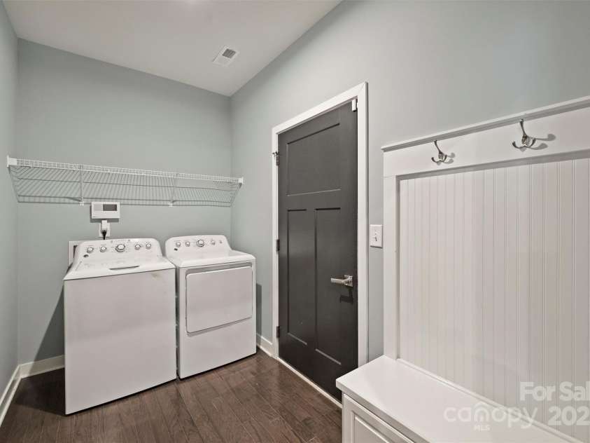 6611 Winterfell Court, Charlotte, NC 28210.  MLS# CAR4290627, YatesRealty ID 33865. 