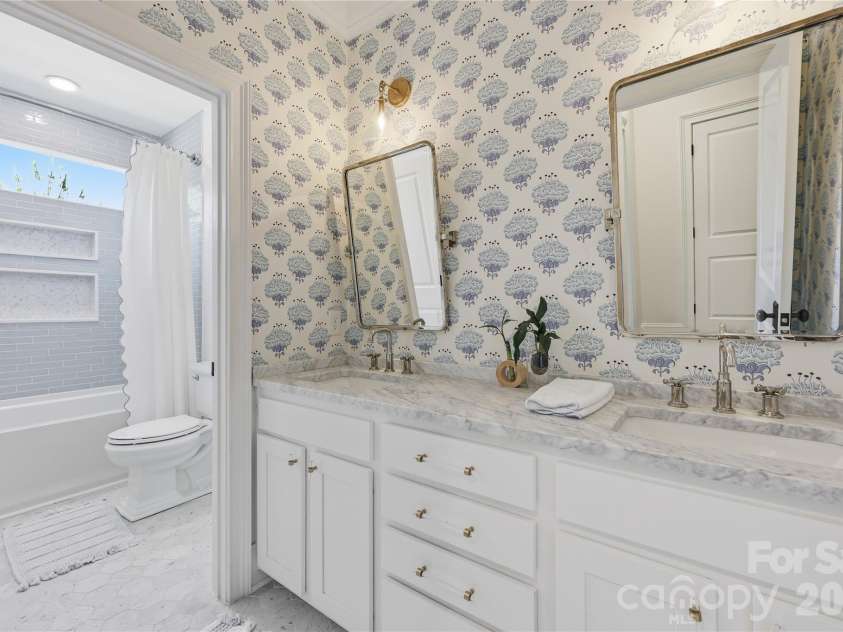 2082 Tatton Hall Road, Fort Mill, SC 29715.  MLS# CAR4389128, YatesRealty ID 33867. 