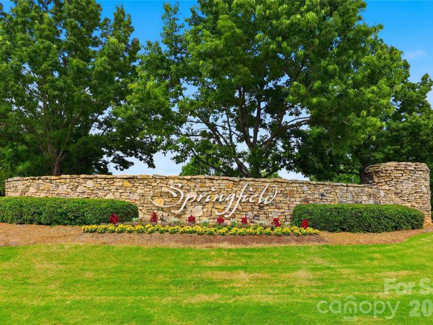 2082 Tatton Hall Road, Fort Mill, SC 29715.  MLS# CAR4389128, YatesRealty ID 33867. 