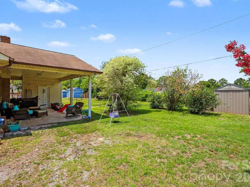 2570 Watson Drive, Lancaster, SC 29720.  MLS# CAR4393725, YatesRealty ID 33869. 