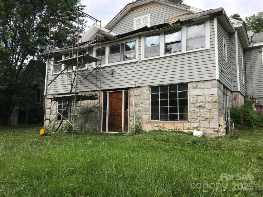 613 5th Street, Spencer, NC 29159.  MLS# CAR4240935, YatesRealty ID 3387. 