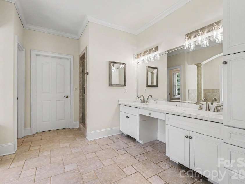 12035 Olympic Club Drive, Charlotte, NC 28277.  MLS# CAR4396643, YatesRealty ID 33871. 