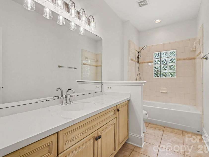 12035 Olympic Club Drive, Charlotte, NC 28277.  MLS# CAR4396643, YatesRealty ID 33871. 
