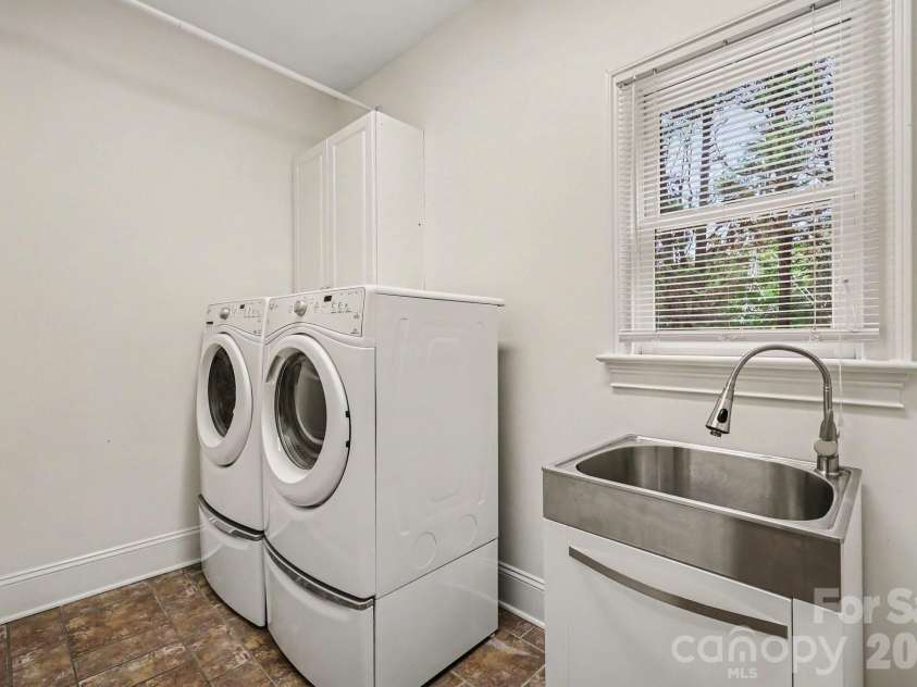 12035 Olympic Club Drive, Charlotte, NC 28277.  MLS# CAR4396643, YatesRealty ID 33871. 