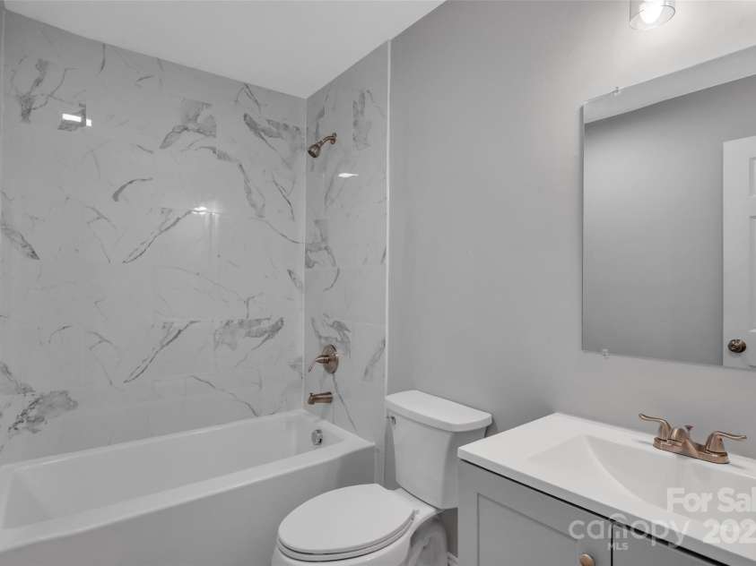 308 Oakhurst Avenue, Gastonia, NC 28052.  MLS# CAR4294352, YatesRealty ID 33871. 