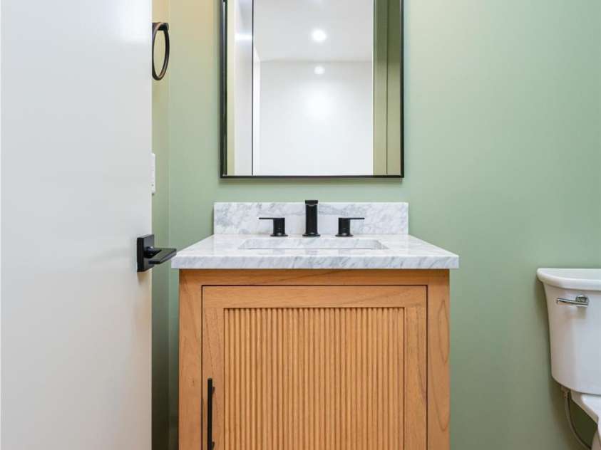 137 English Drive, Candler, NC 28715.  MLS# CAR4392674, YatesRealty ID 33873. 