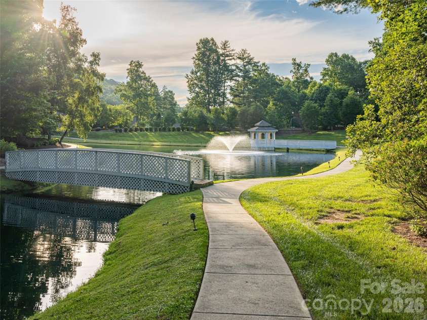 67 Ashefield Court, Hendersonville, NC 28791.  MLS# CAR4392880, YatesRealty ID 33874. 