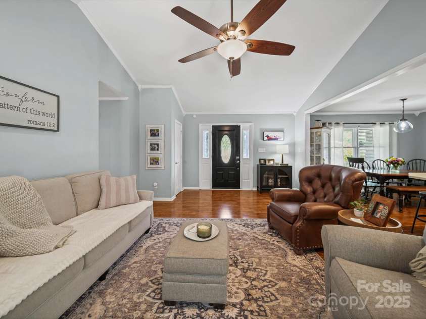 4505 Varner Drive, Monroe, NC 28110.  MLS# CAR4288744, YatesRealty ID 33875. Great Room