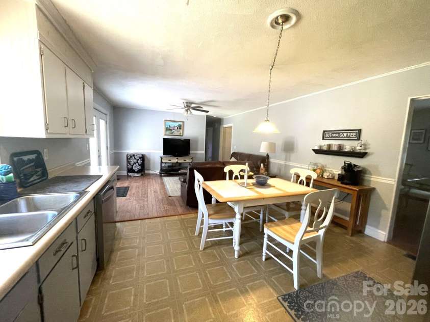 130 Ridgeland Drive, Rutherfordton, NC 28139.  MLS# CAR4398241, YatesRealty ID 33876. 