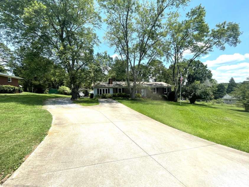 130 Ridgeland Drive, Rutherfordton, NC 28139.  MLS# CAR4398241, YatesRealty ID 33876. 
