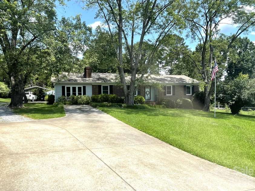 130 Ridgeland Drive, Rutherfordton, NC 28139.  MLS# CAR4398241, YatesRealty ID 33876. 