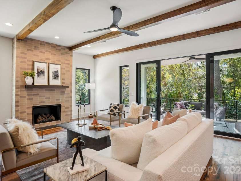 5610 Farmbrook Drive, Charlotte, NC 28210.  MLS# CAR4222657, YatesRealty ID 33876. 