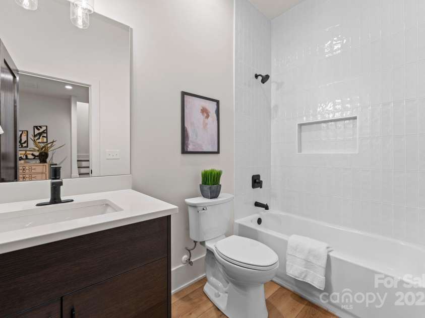 5610 Farmbrook Drive, Charlotte, NC 28210.  MLS# CAR4222657, YatesRealty ID 33876. 