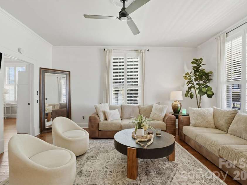 500 Main Avenue, Newton, NC 28658.  MLS# CAR4382838, YatesRealty ID 33877. 