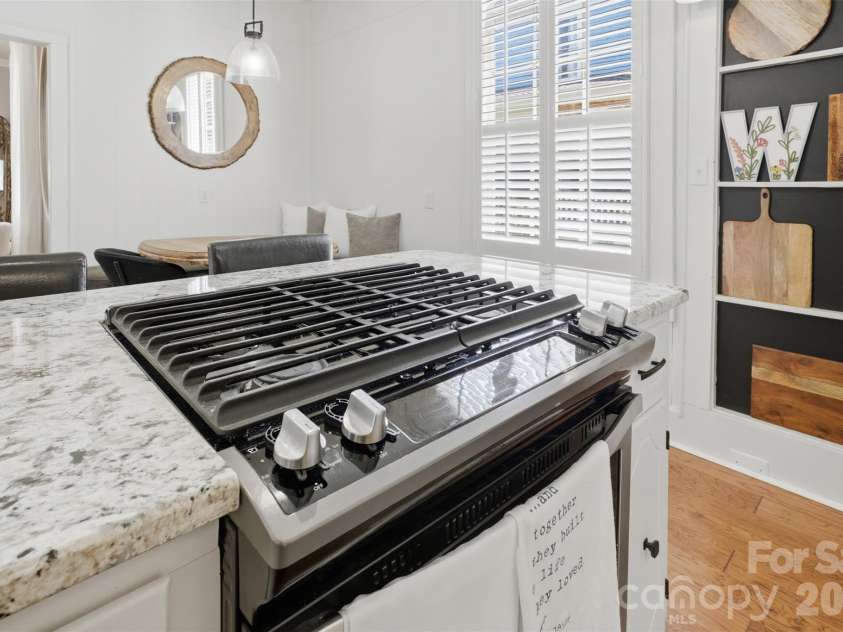 500 Main Avenue, Newton, NC 28658.  MLS# CAR4382838, YatesRealty ID 33877. 