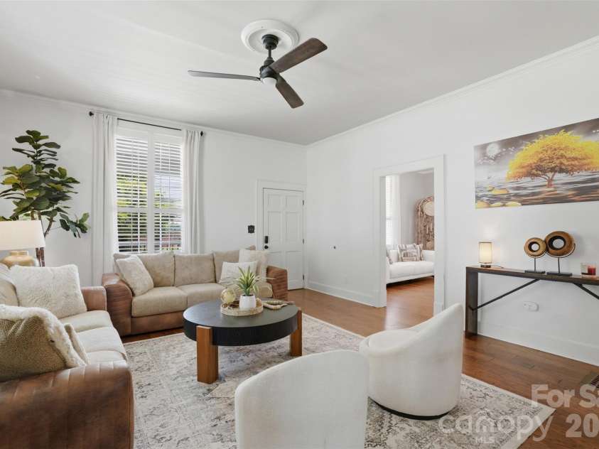 500 Main Avenue, Newton, NC 28658.  MLS# CAR4382838, YatesRealty ID 33877. 