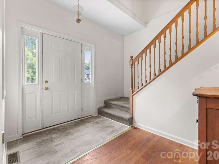 519 Birdie Haven Drive, Chester, SC 29706.  MLS# CAR4387286, YatesRealty ID 33878. 