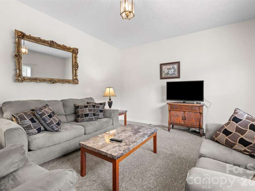 519 Birdie Haven Drive, Chester, SC 29706.  MLS# CAR4387286, YatesRealty ID 33878. 