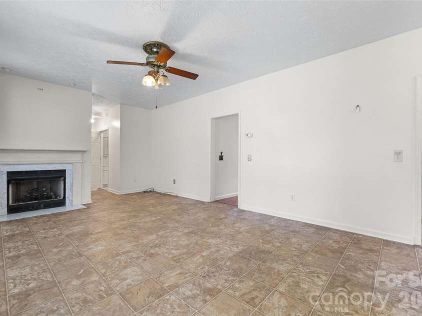 519 Birdie Haven Drive, Chester, SC 29706.  MLS# CAR4387286, YatesRealty ID 33878. 