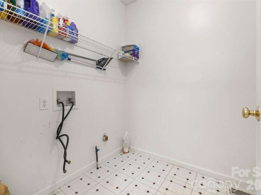 519 Birdie Haven Drive, Chester, SC 29706.  MLS# CAR4387286, YatesRealty ID 33878. 
