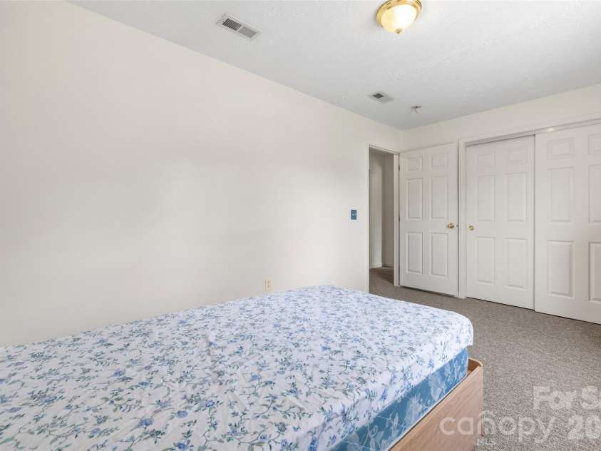 519 Birdie Haven Drive, Chester, SC 29706.  MLS# CAR4387286, YatesRealty ID 33878. 