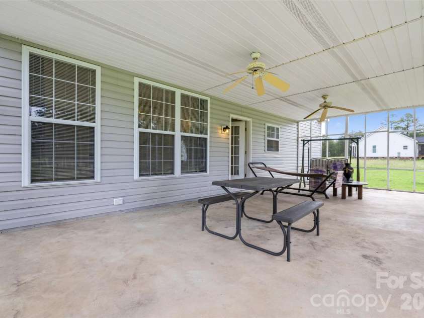 519 Birdie Haven Drive, Chester, SC 29706.  MLS# CAR4387286, YatesRealty ID 33878. 