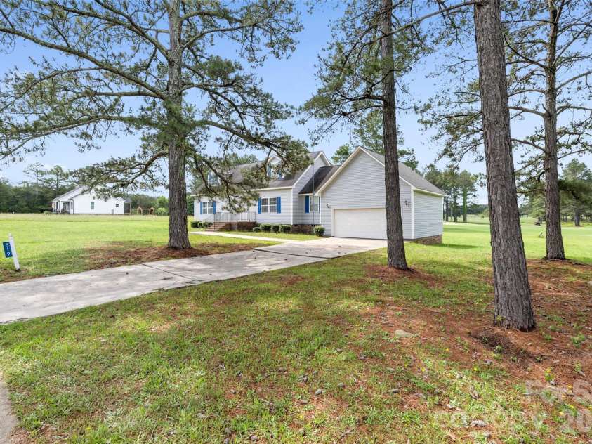 519 Birdie Haven Drive, Chester, SC 29706.  MLS# CAR4387286, YatesRealty ID 33878. 