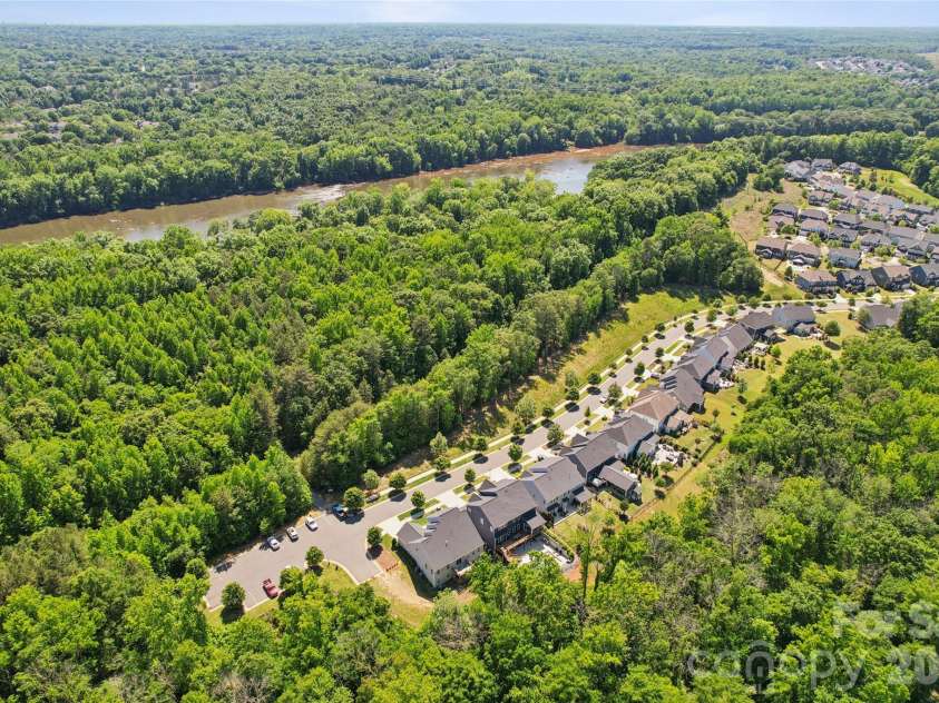 1074 Weir Court, Fort Mill, SC 29708.  MLS# CAR4379381, YatesRealty ID 33879. 
